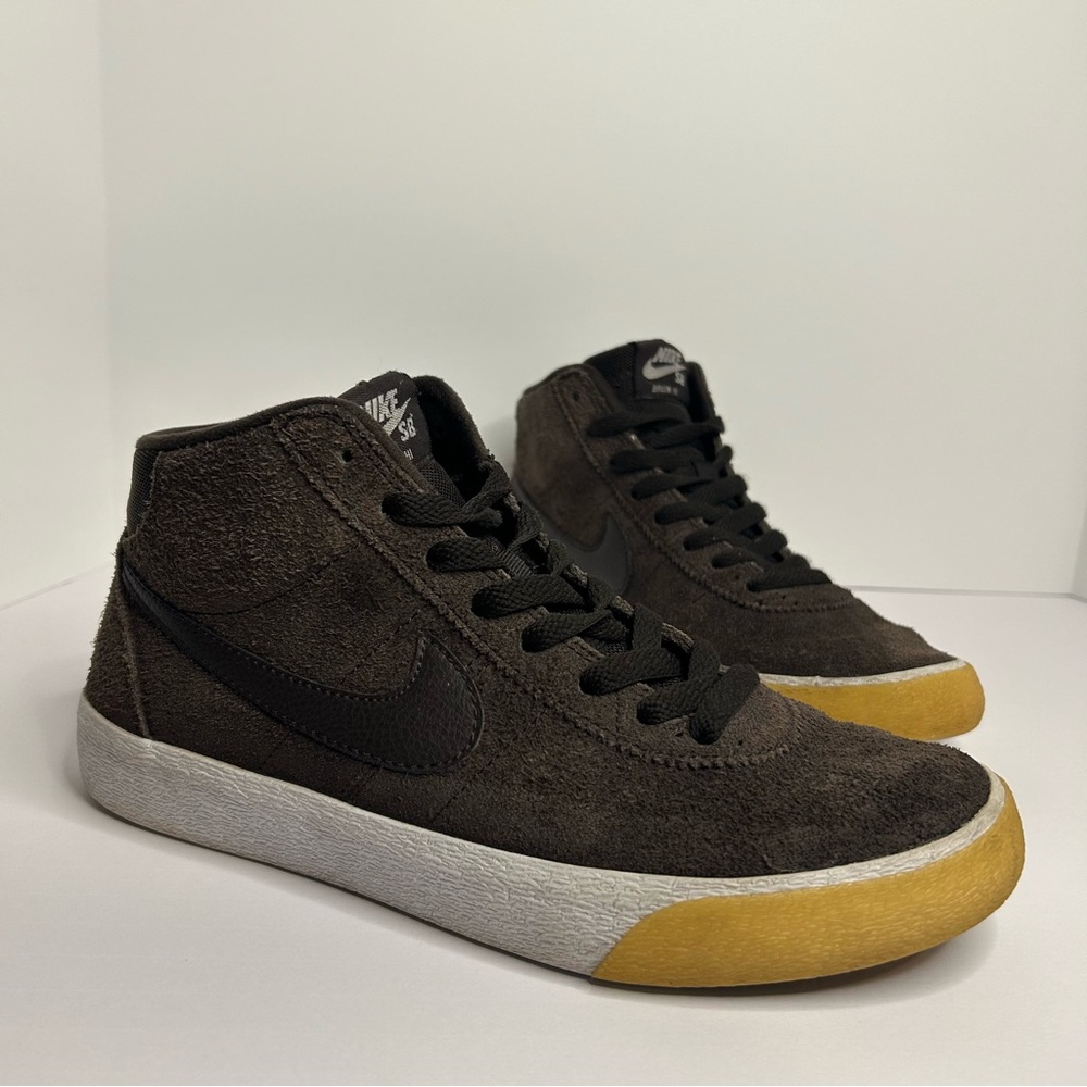 NIKE SB Bruin Hi Women’s Size 7.5